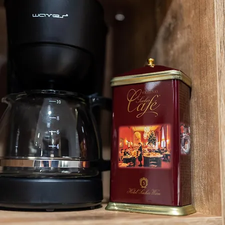 Des Chevaliers - Designed By C.m