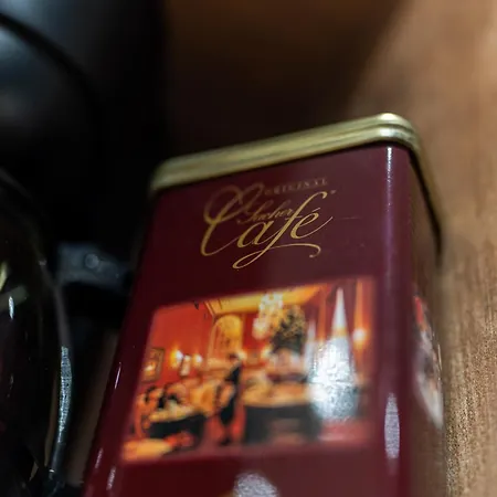 Des Chevaliers - Designed By C.m Apartment