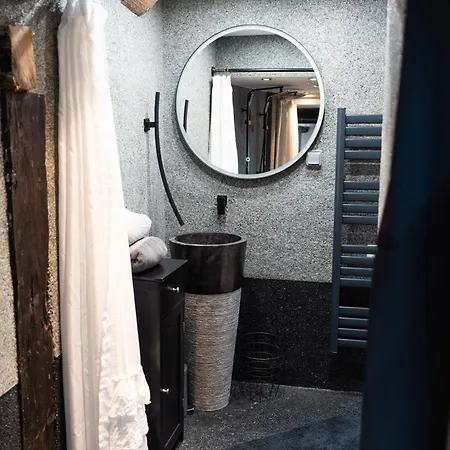 Apartment Des Chevaliers - Designed By C.m