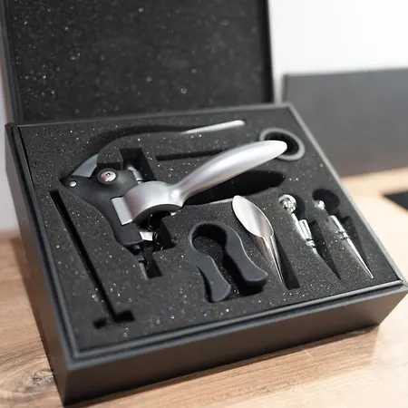 Des Chevaliers - Designed By C.m *