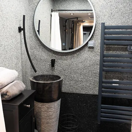 Des Chevaliers - Designed By C.m